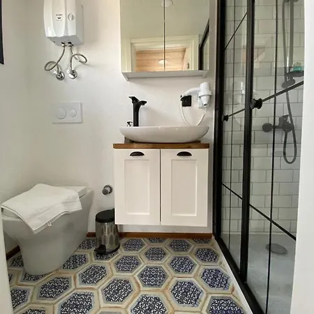 Hotel Lavira Tiny House Village